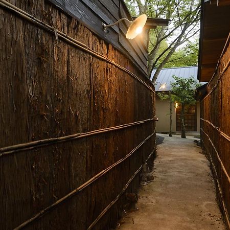 Yufuin Ryokuyu Hotel Ngoại thất bức ảnh